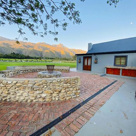 فندق لاديسميثفي  Oaksrest Vineyards Guest Farm المظهر الخارجي الصورة